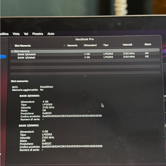 Apple MacBook Pro 2017 - Picture 4 of 6